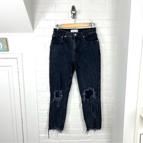 Abercrombie & Fitch Black Distressed High Rise Mom Jeans Size 28/6R - Picture 1 of 10